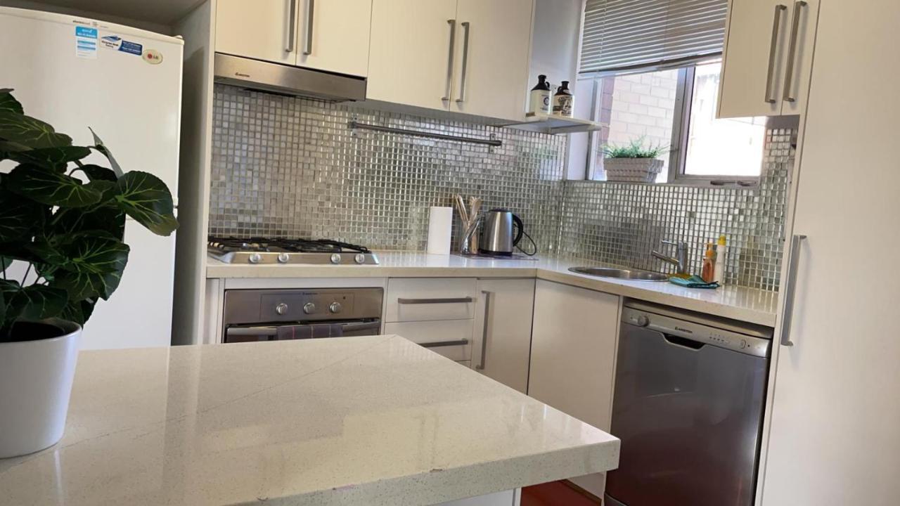 St Kilda Beachfront 2 Bedroom Apartment Melbourne Zewnętrze zdjęcie